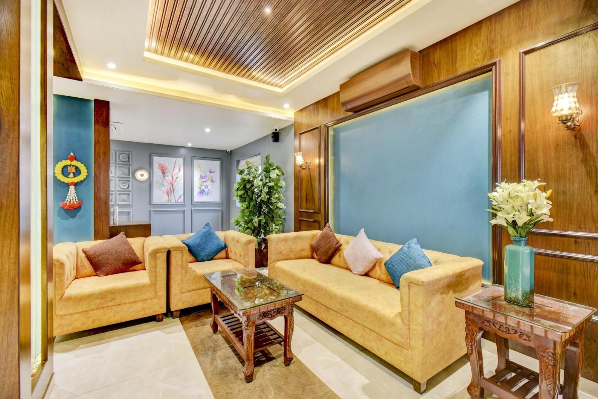Townhouse Oak Hotel Chaitanya Executive Near Fun Time Multiplex プネ エクステリア 写真